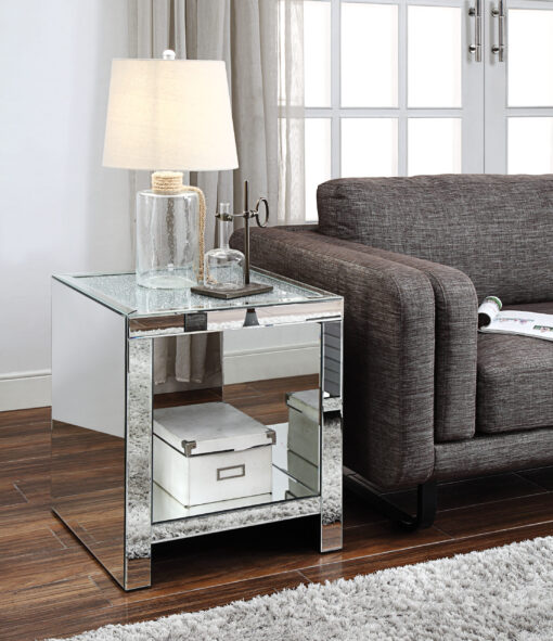 Malish 83582 Beautiful Square End Table - Mirrored