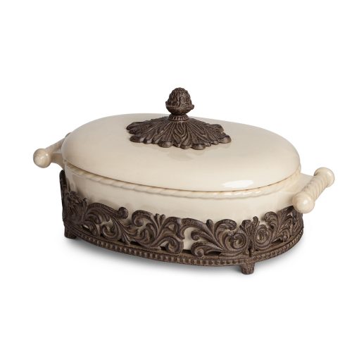 Park Hill Acanthus Stoneware Lidded Casserole Dish