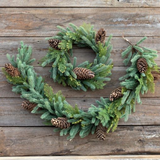 Park Hill Mixed Evergreen Wreath - Image 2