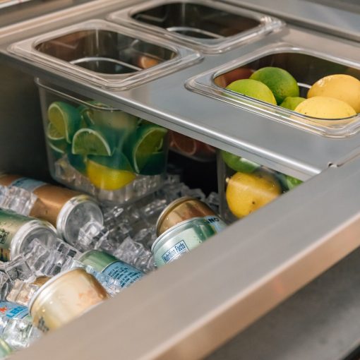 Summerset 28"x 21" Ice Chest - Image 4