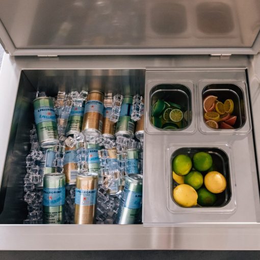 Summerset 28"x 21" Ice Chest - Image 3
