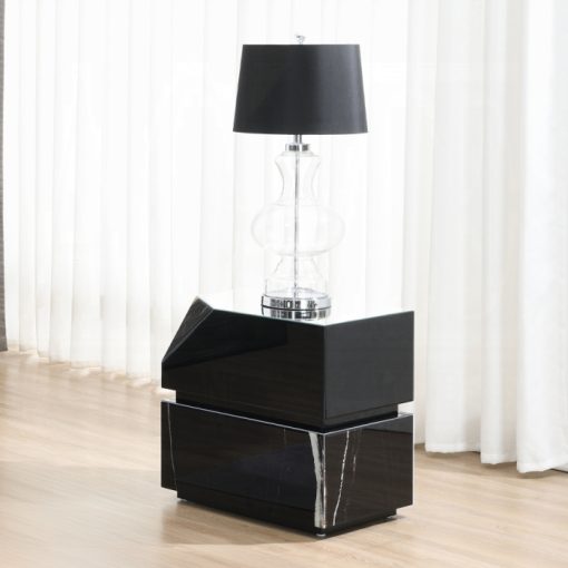 Acme Drisana Black Mirrored End Table
