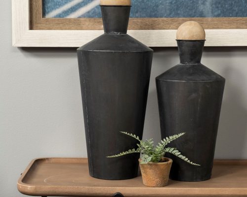 Mercana Asher Set of Two Black Metal Urns - Image 4