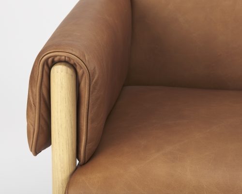 Mercana Ashton Brown Leather w/ Light Wood Accent Chair - Image 9