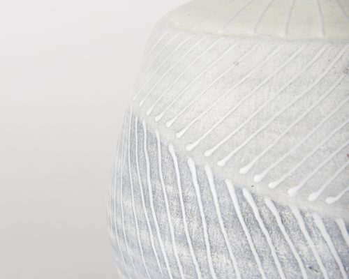 Mercana Blume 10H Off-White w/ Gray Textured Vase - Image 7