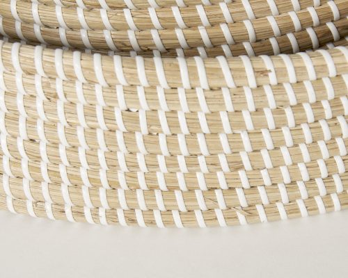 Mercana Kalama Set of 2 Large Round Seagrass Trays w/ Handles - Image 8