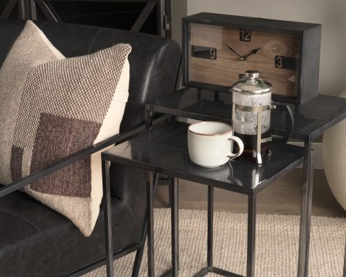 Mercana Harvey 13.0L x 4.5W x 8.1H Black Metal and Wood Rectangular Table Clock - Image 4
