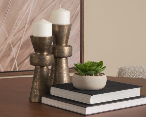 Mercana Odilia Textured Antiqued Gold Metal Geometric Pillar Candle Holder