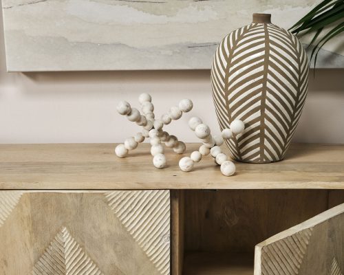 Mercana Carrollton Off-White Geometric Wood Ball Jack