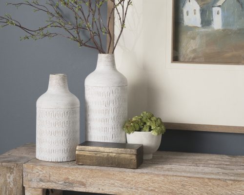 Mercana Tisha White W/ Terracotta Distressing Metal Vase - Image 5