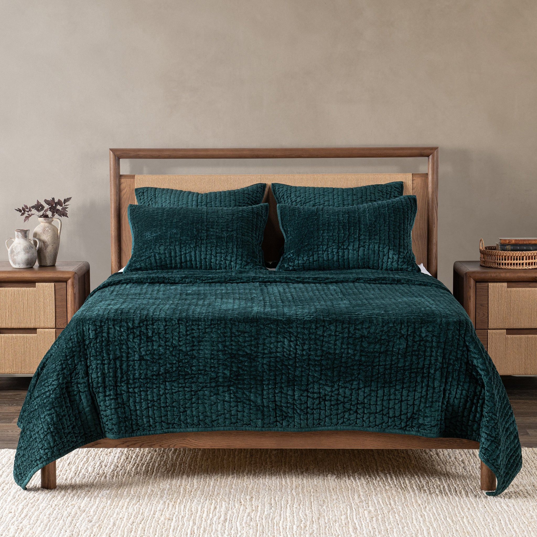 Classic Home Bari Velvet King Set Emerald - Image 10