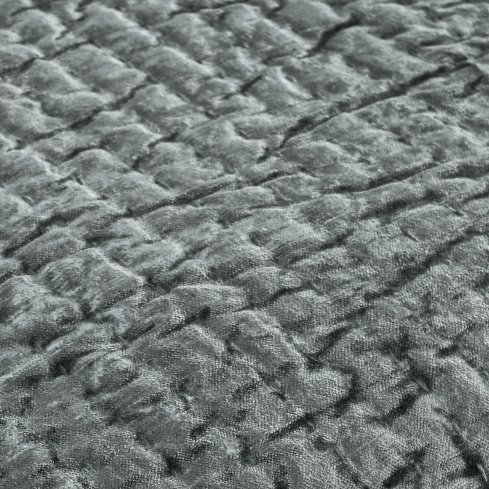 Classic Home Bari Velvet Quilt Set - Image 18