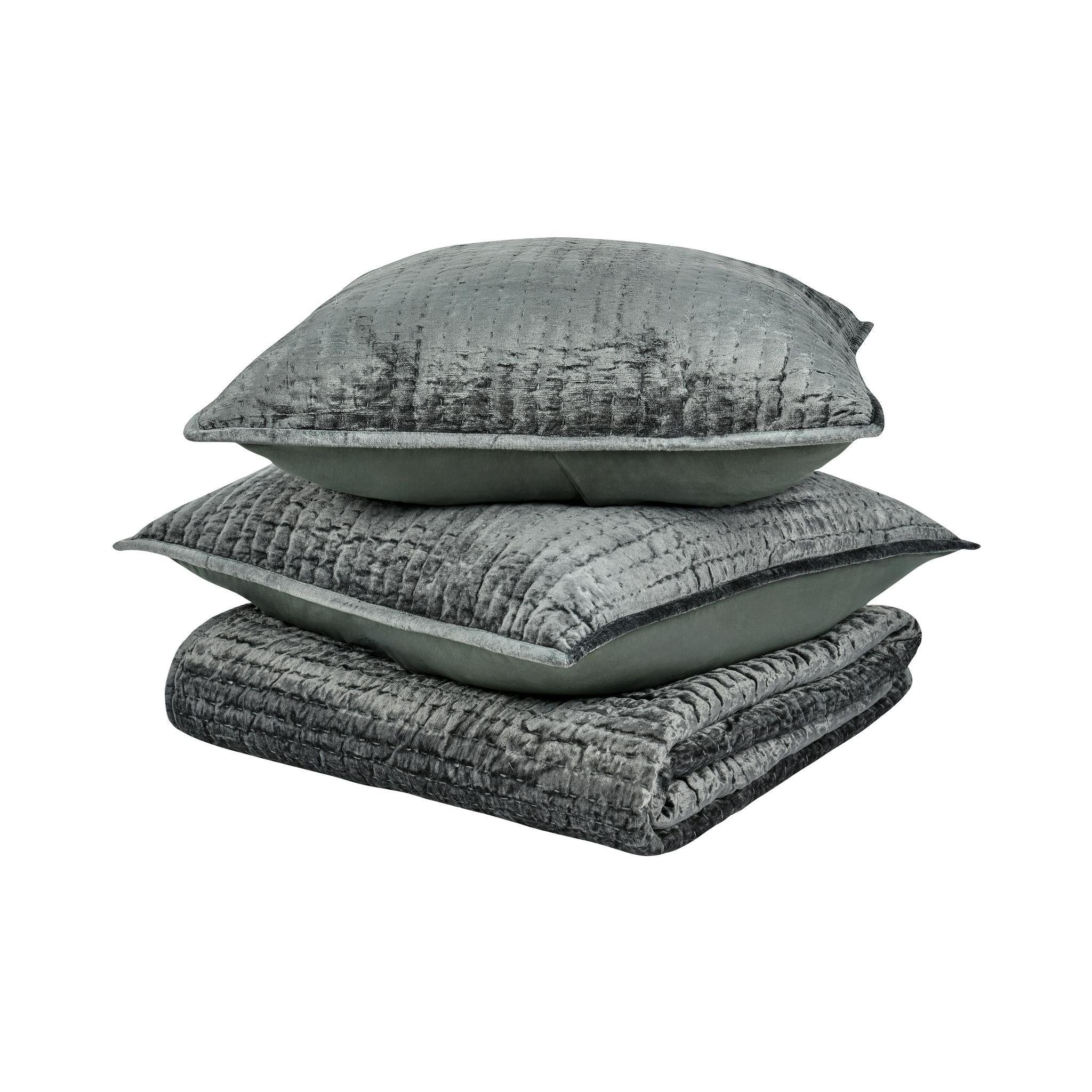 Classic Home Bari Velvet Quilt Set - Image 7
