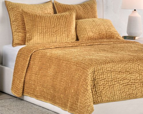Classic Home Bari Velvet Quilt - Honey Gold