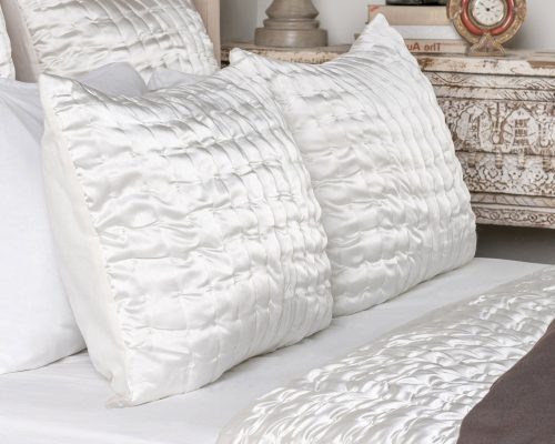 Classic Home Aura Quilt Ivory