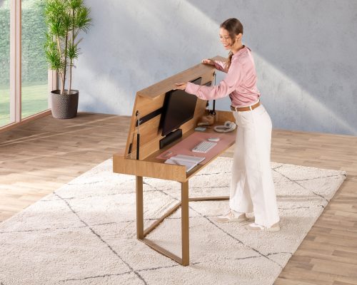 Transformer Table to Desk - The Savouring