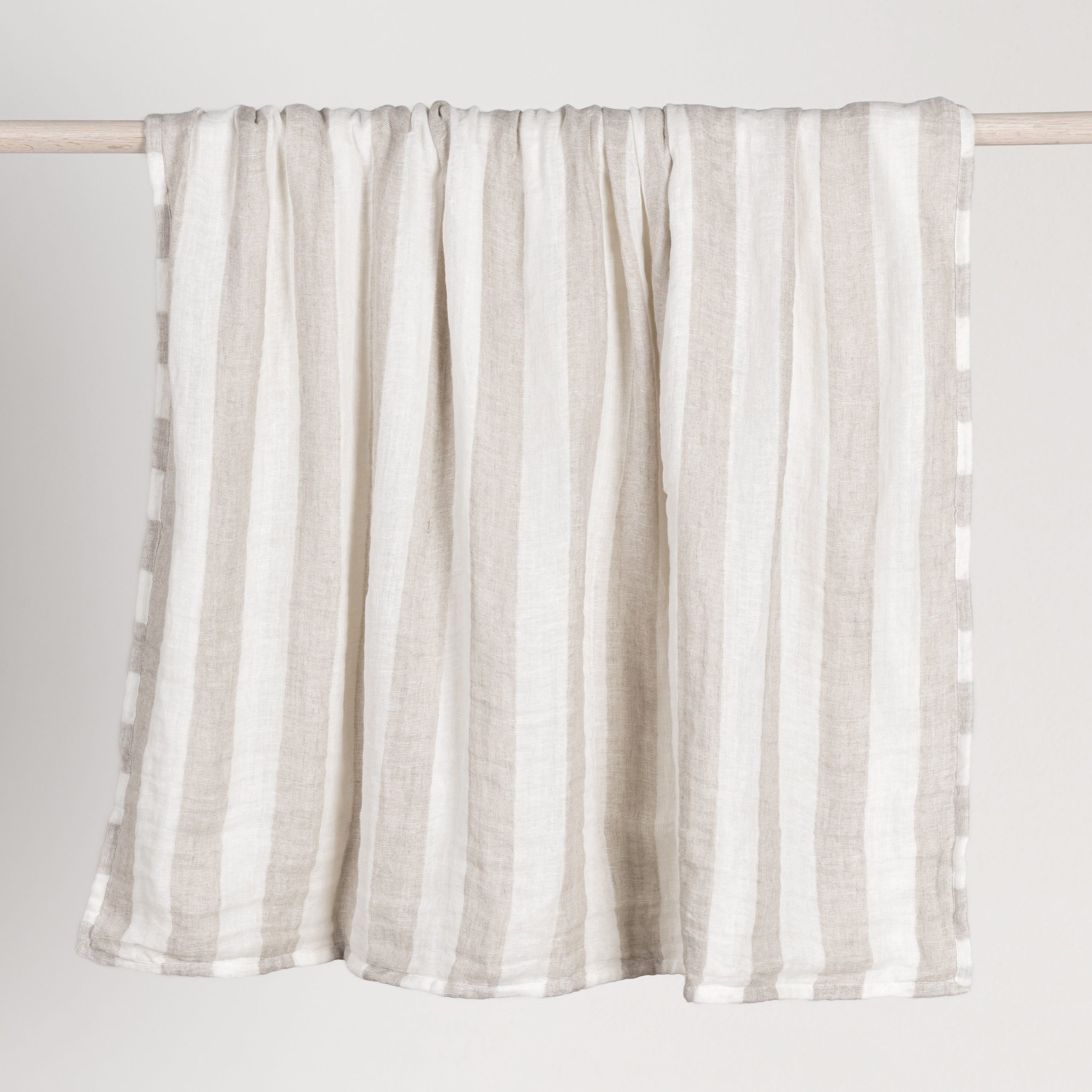 Classic Home Atwater Throw Ivory/Natural