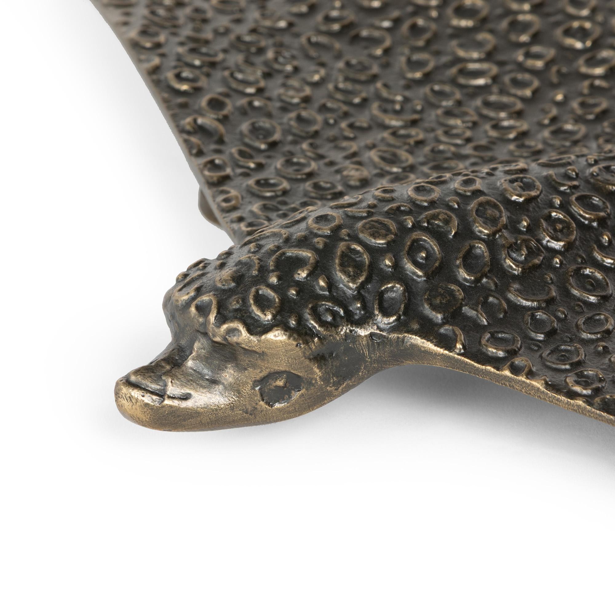 Park Hill Stingray Wall Sculpture, Medium - Image 3